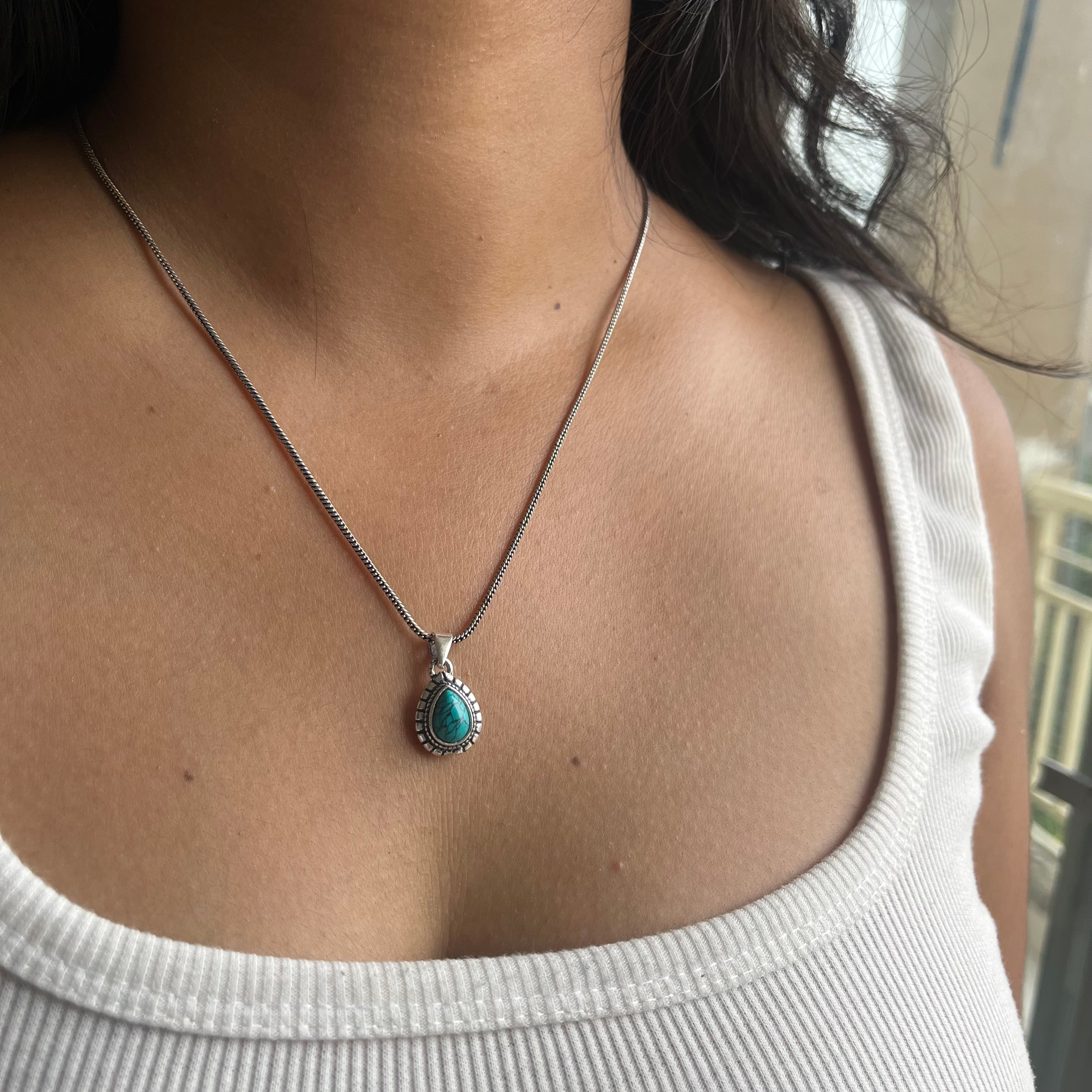 Turquoise Stone Pendant & Chain