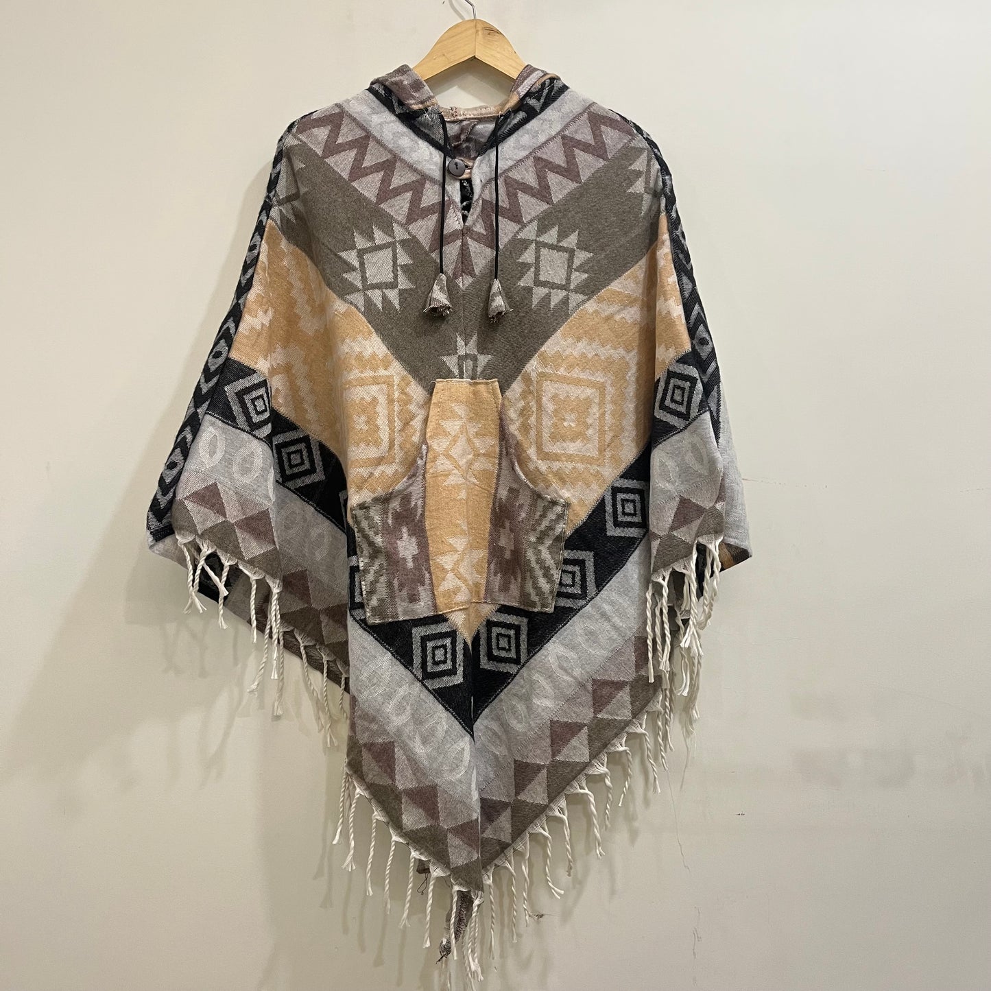 Pahadi Poncho