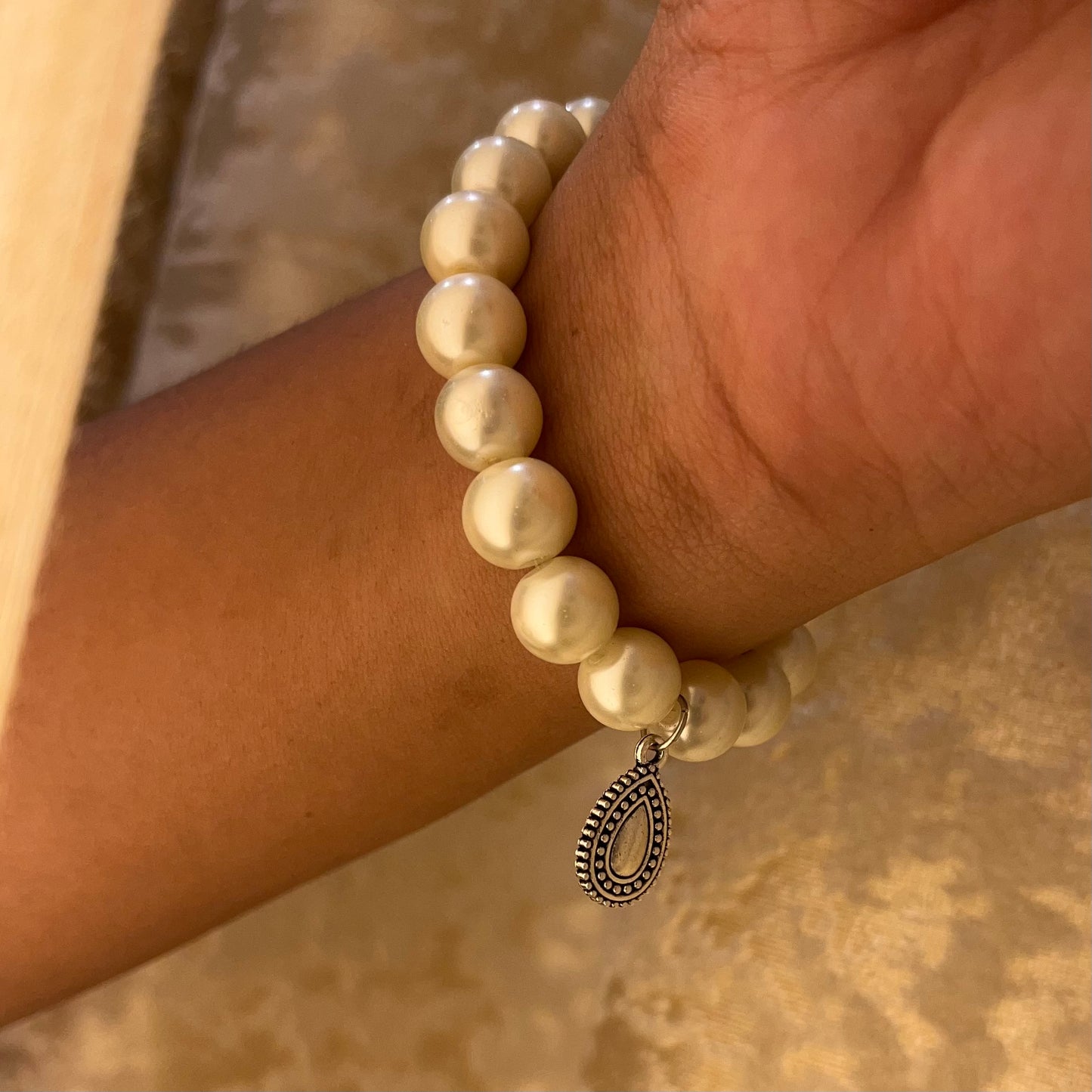 Pearl Bracelet - ALMOND