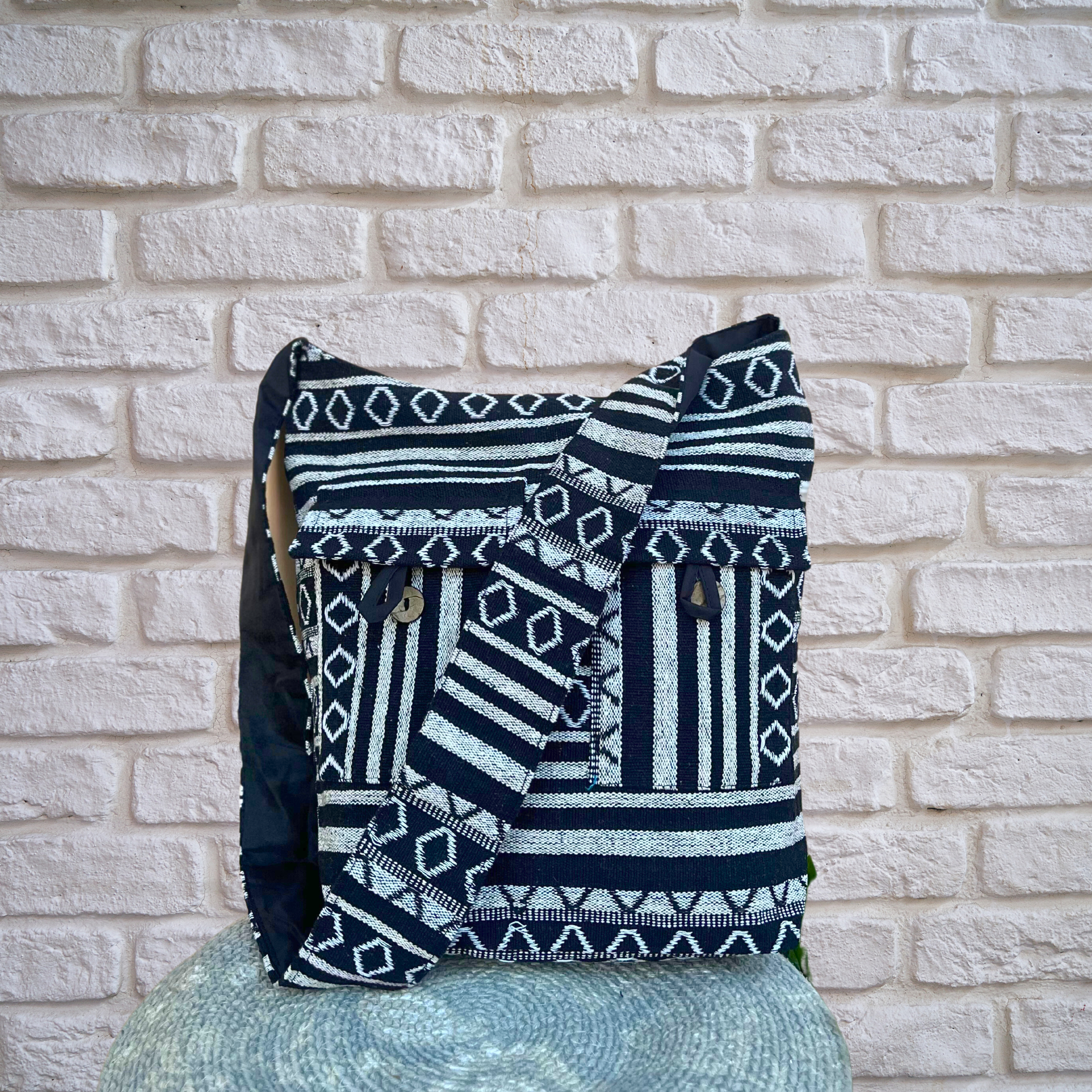 Big Hemp Jhola - Manmoji (Black)