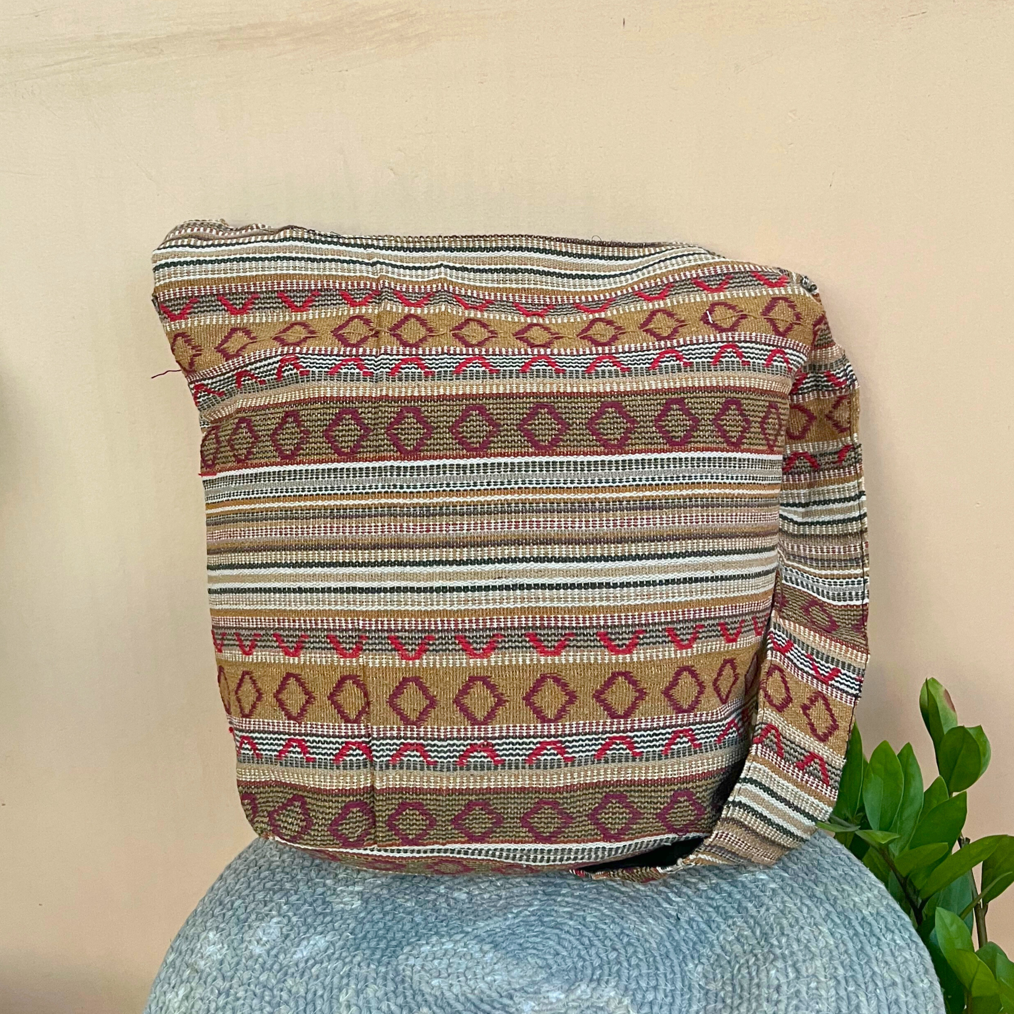 Big Hemp Jhola - Manmoji (Multicolor)