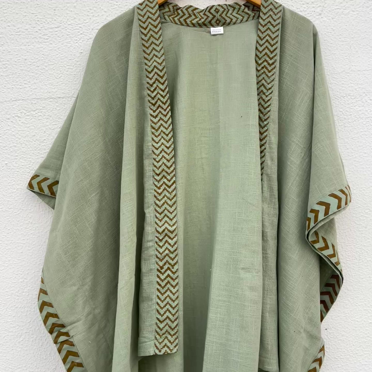 Karwaan Kaftan Cotton Shrug - Sage Green